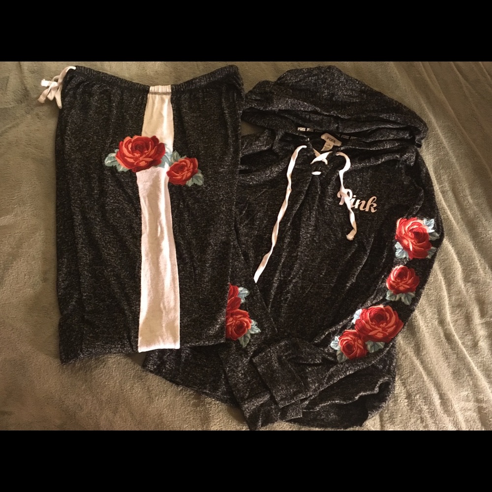 ❤️VS Pink Cozy rose 🌹 top/bottom❤️